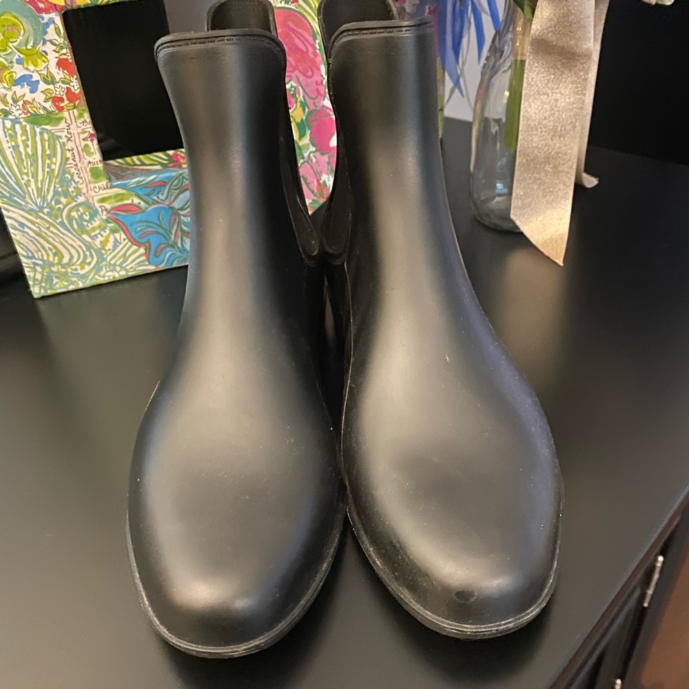 Cute black rain boots